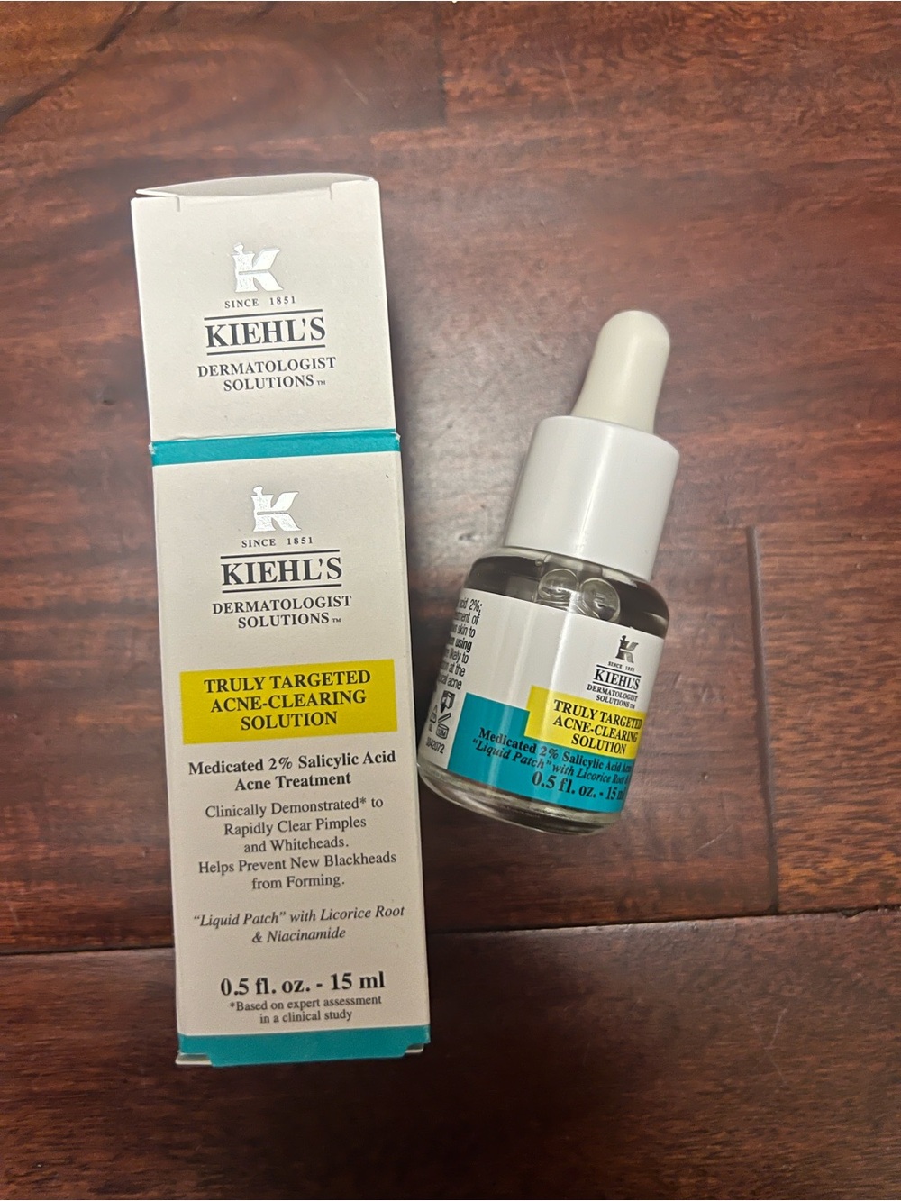 Kiehl's Dermatologist Solutions Truly Targeted Acne-Clearing  0.5fl.oz/15ml